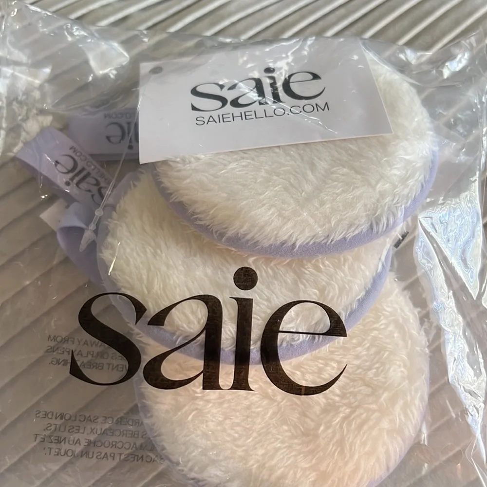 NWT Saie Set of 3 Reusable Beauty Rounds